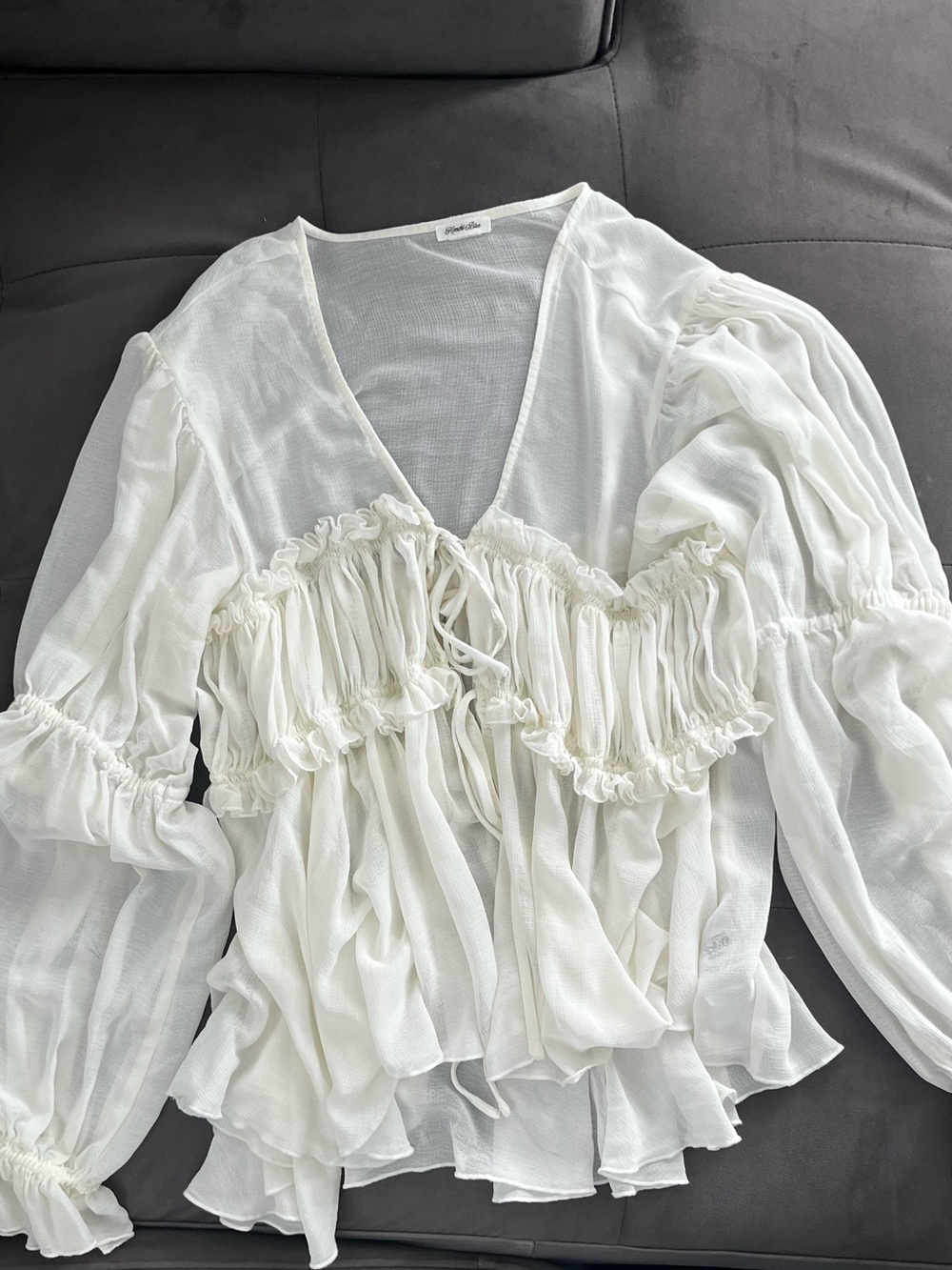 Kimchi Blue White Ruffled V-Neck Peasant Blouse